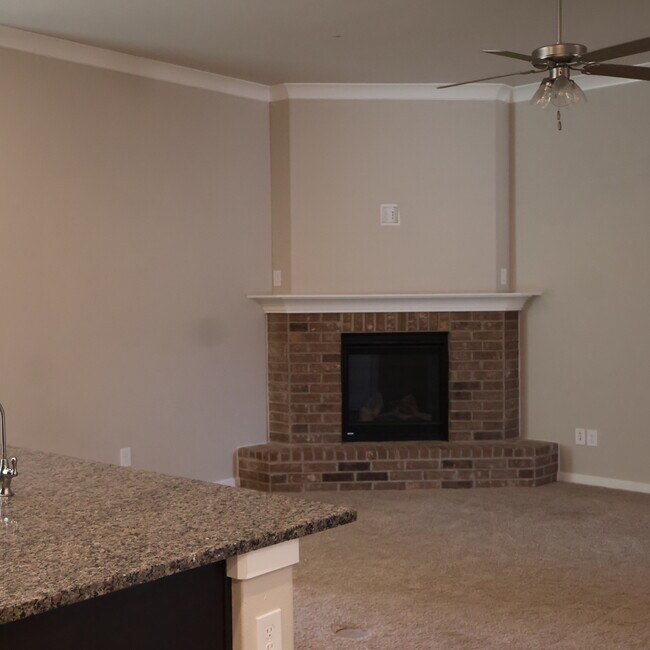 Building Photo - 6817 Rio Pl