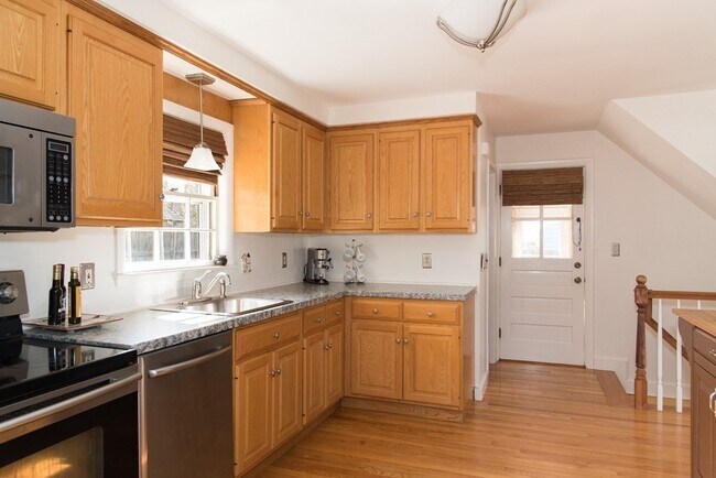 Building Photo - 26 Carville Ave