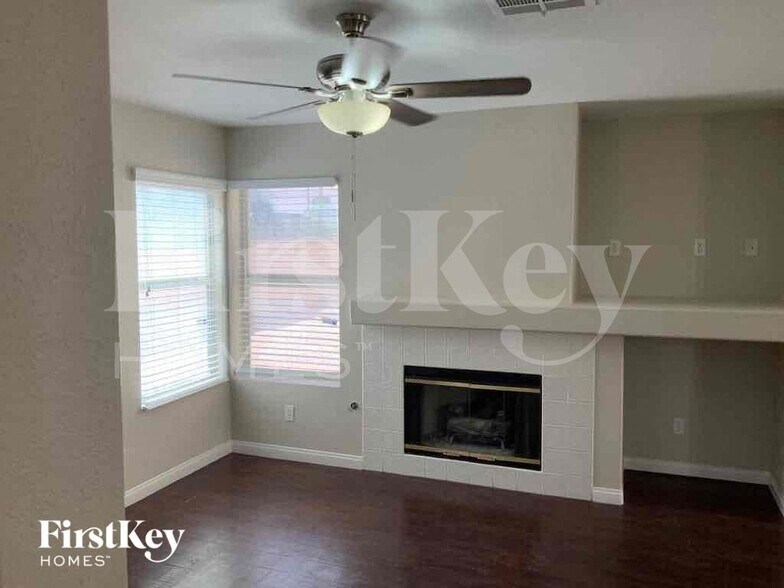 Building Photo - 6067 Hidden Rock Dr