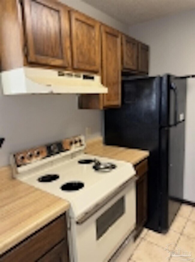 Building Photo - 455 Stara Cir