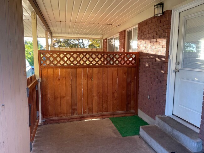 Building Photo - 2193 Penman Ln
