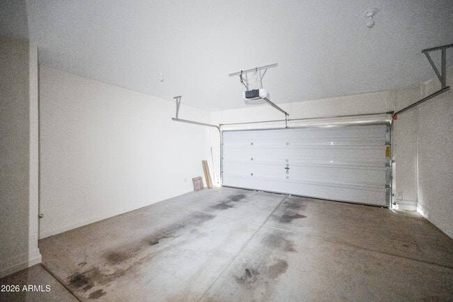 Building Photo - 2430 E Alonso Dr