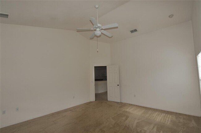 Building Photo - 4930 NW 20th Dr