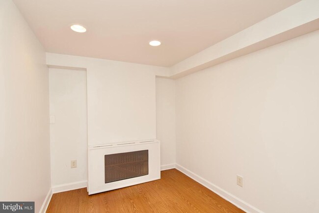 Building Photo - 6700 Livingston Rd