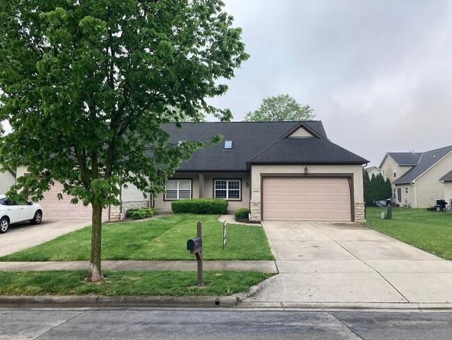 Primary Photo - 521 Radcliff Dr