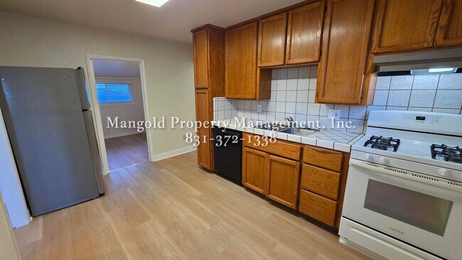 Building Photo - 763tay