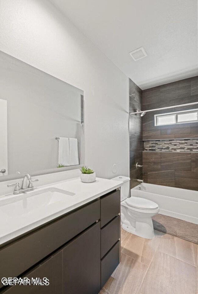 Building Photo - 2728 Tierra Oasis St