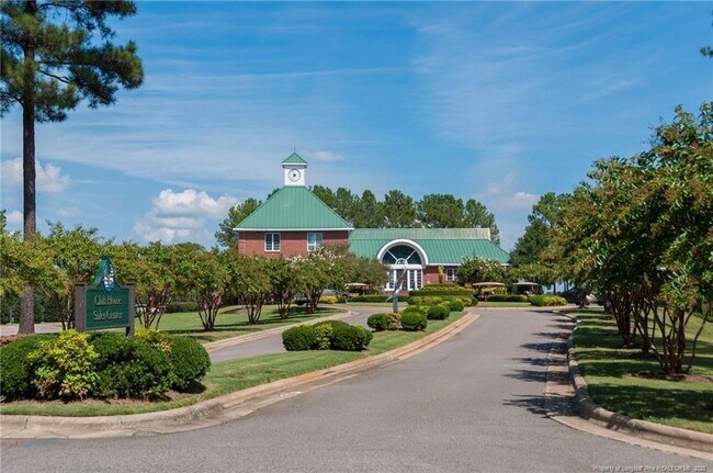 Building Photo - 29 Hawk Ridge Dr