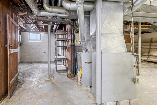 Building Photo - 30 Shepard St