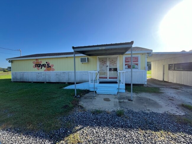 Building Photo - 7551 LA-93