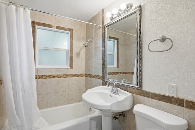 Building Photo - 2118 E Central Ave