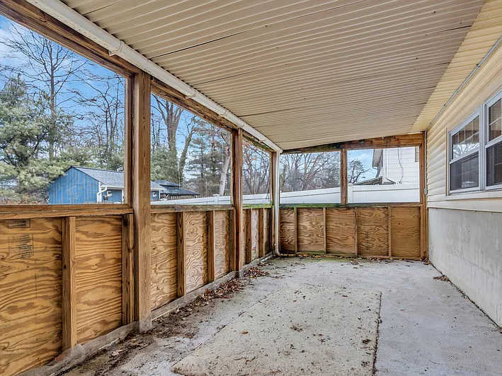 Building Photo - 36 Andover Rd