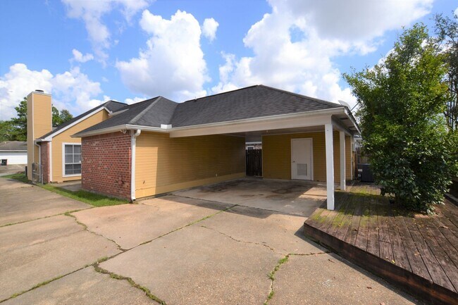 Building Photo - 2136 S Flannery Rd