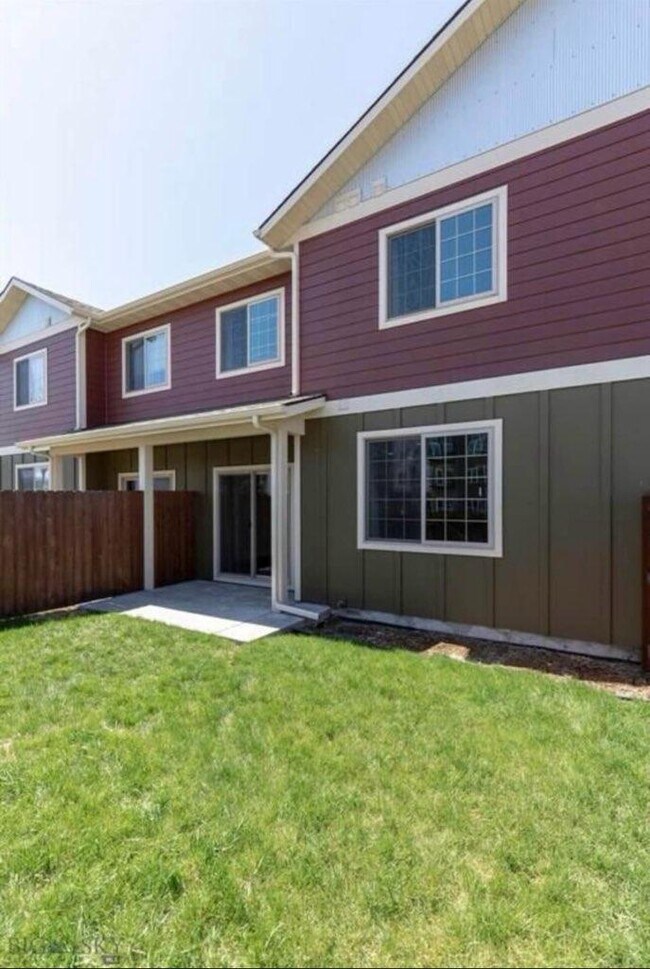 Building Photo - 2708 Cobblestone Pl