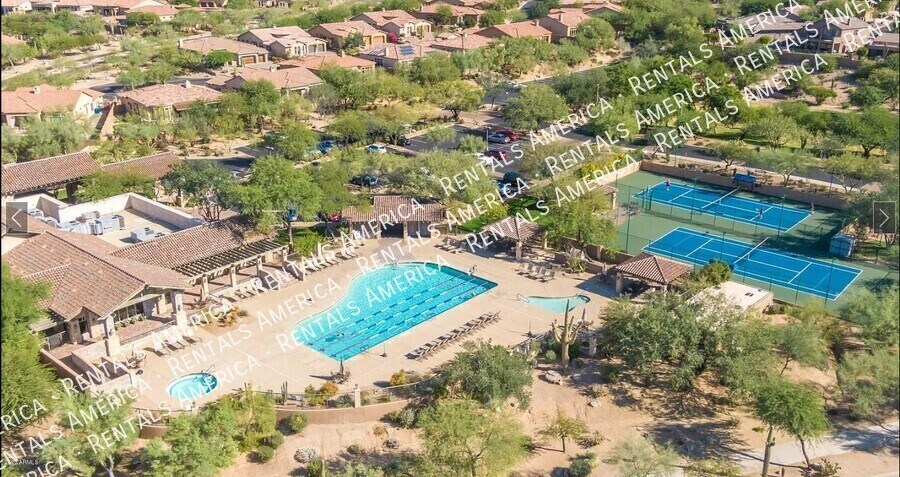 Building Photo - 3055 N Red Mountain