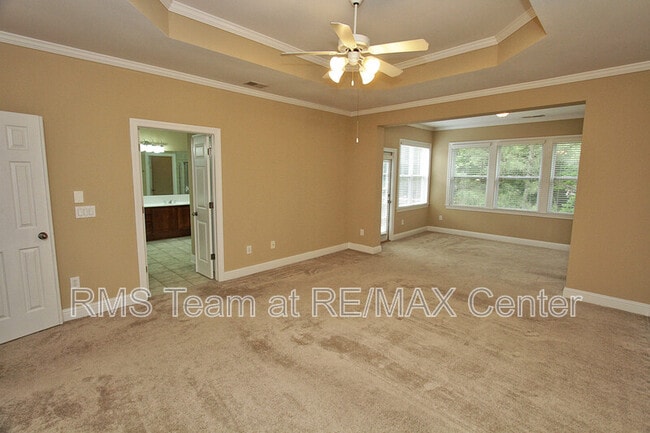 Building Photo - 3029 Woodwalk Dr