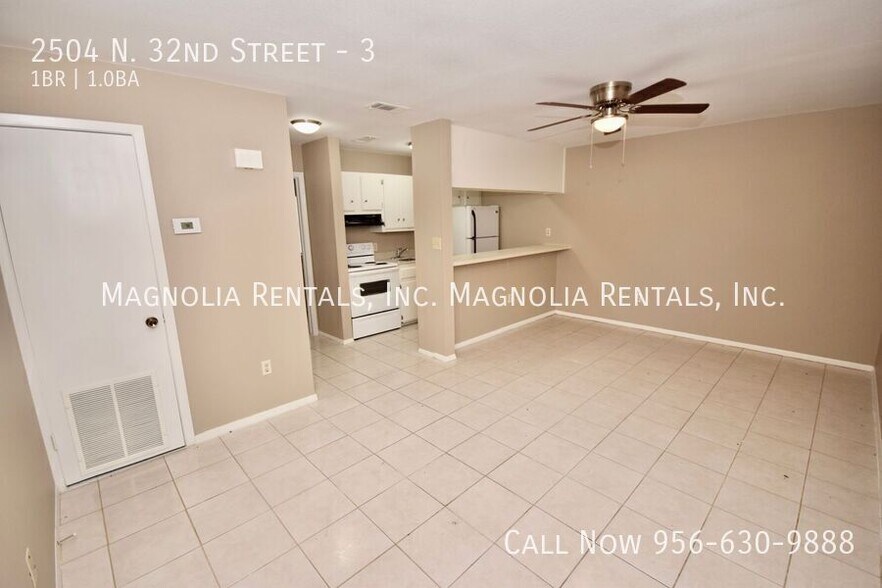 Building Photo - 2504 N 32nd St