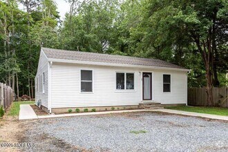 Building Photo - 23 Lighthouse Dr