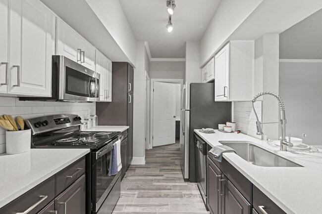 Building Photo - Main Character Apartment