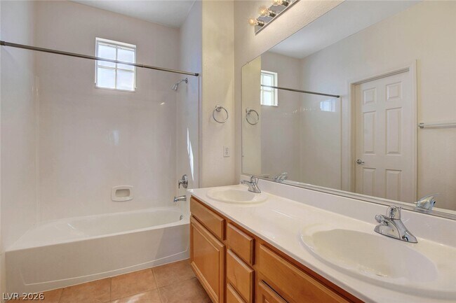 Building Photo - 3432 Yellow Cove Ln