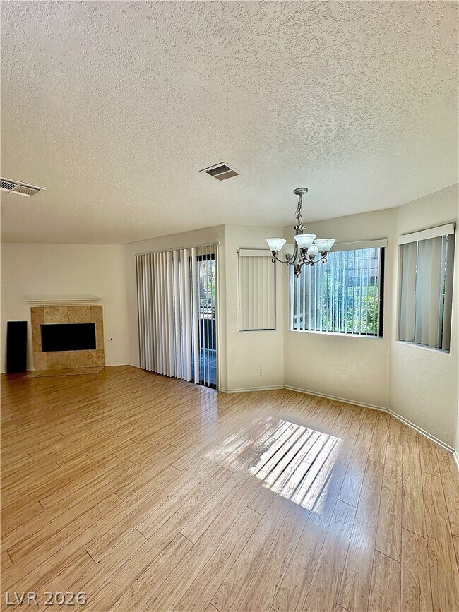 Building Photo - 5042 S Rainbow Blvd