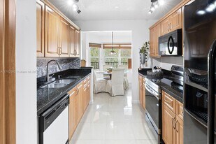 Building Photo - 701 SW 141st Ave