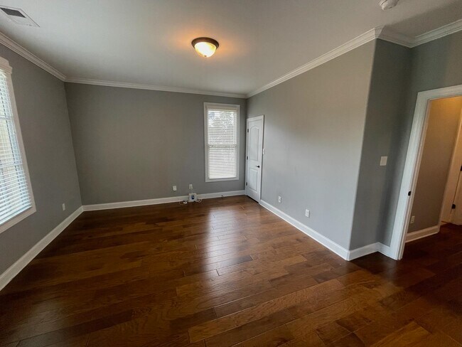 Building Photo - 556 Althea Ln