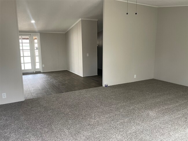 Building Photo - 15661 Deer Glen Ln