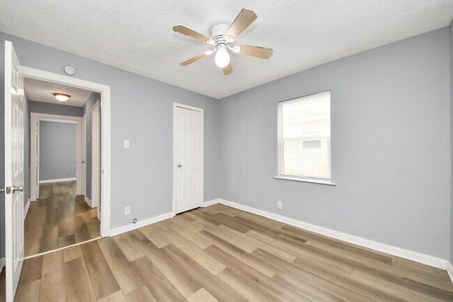 Building Photo - 6817 Anderson St