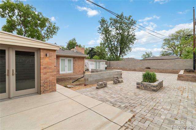 Building Photo - 431 Zenobia St
