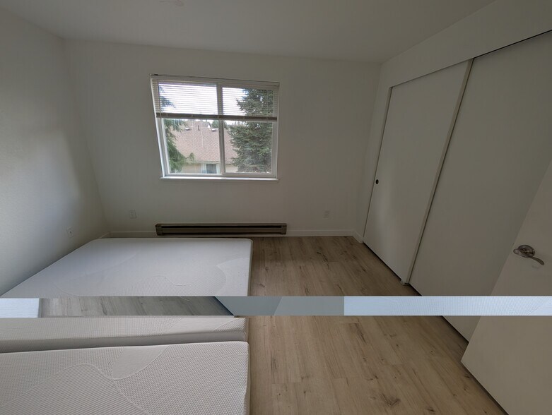 Building Photo - 4617 80th St NE