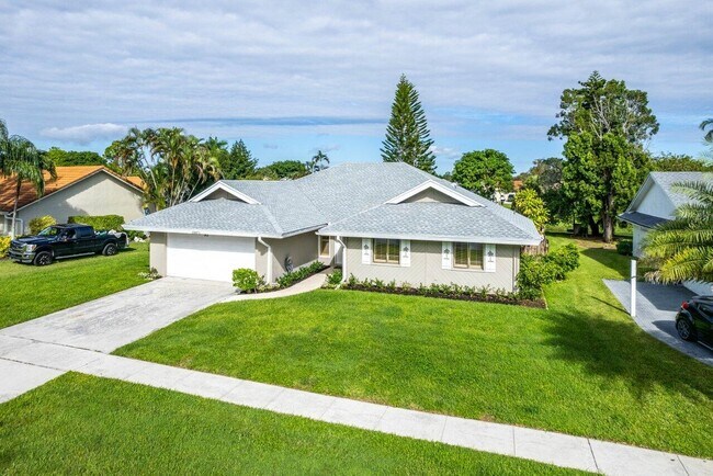 Building Photo - 13471 Barberry Dr