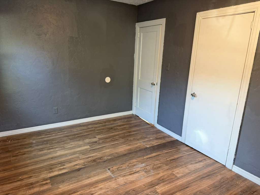 Building Photo - 1976 Lambert St