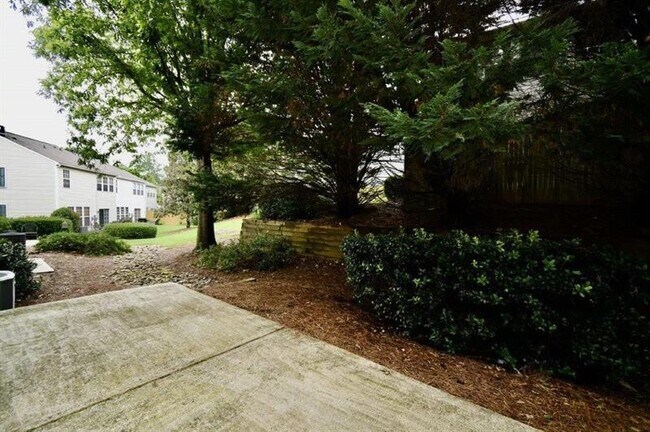 Building Photo - 3905 Timbercreek Cir