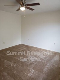 Building Photo - 961 E Alvord Rd