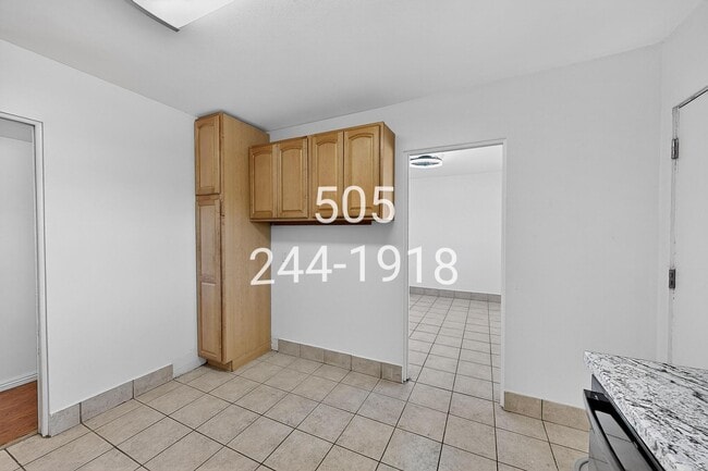 Building Photo - 8503 Menaul Blvd NE