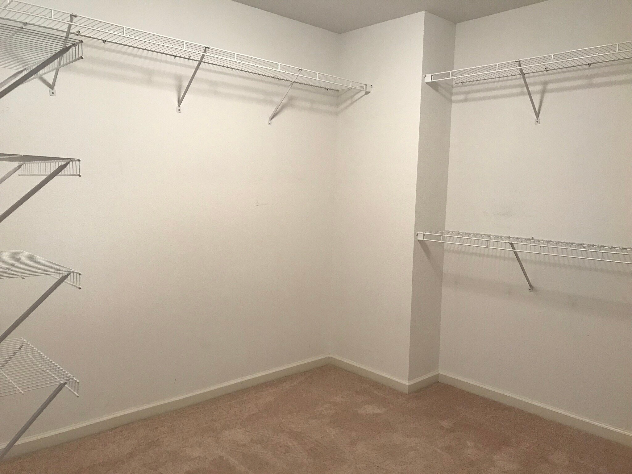 Master closet - 7506 Hampstead Hall Dr