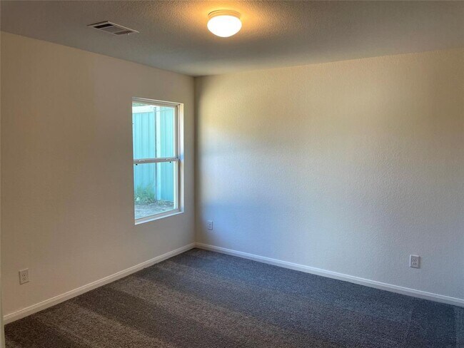Building Photo - 12962 Sorrento Bay Dr