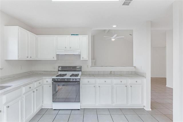 Building Photo - 6549 Meadowlark Ln E