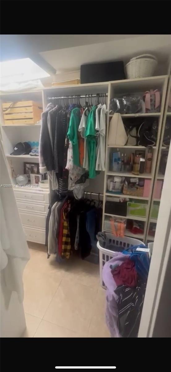 Building Photo - 1515 NE 125th Terrace