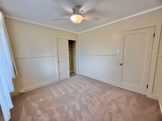 Building Photo - Newly Upgraded 3 Bedroom / 2 Bathroom - Ma...