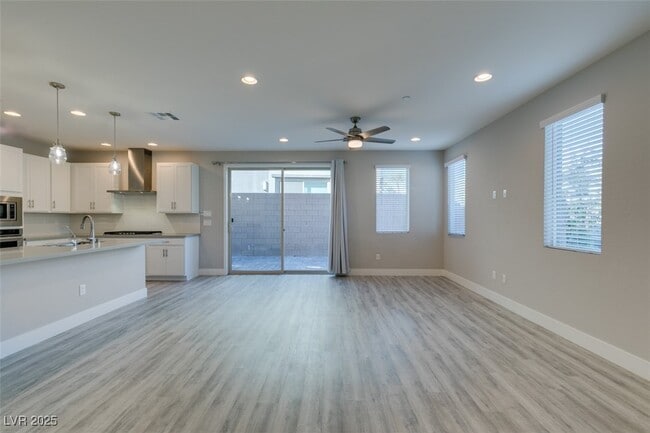 Building Photo - 11323 Gravitation Dr