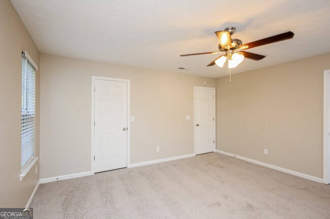 Building Photo - 444 Townsend Bend