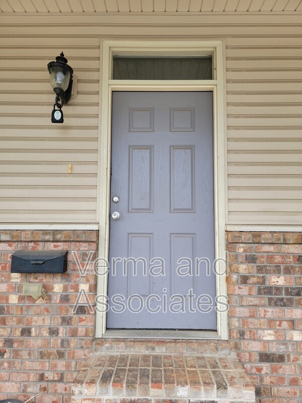 Building Photo - 192 Fair St