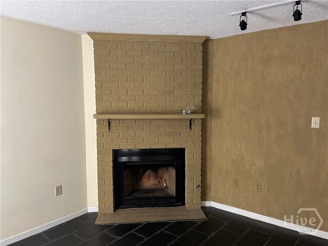 Building Photo - 441 Tattnall St