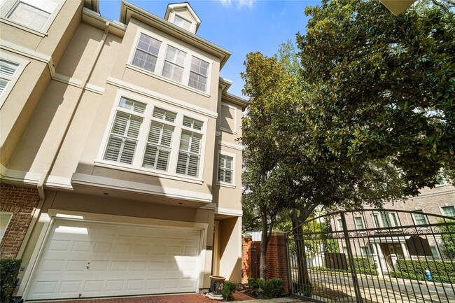 Building Photo - 2150 Bancroft Ln