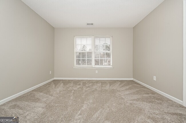 Building Photo - 6216 Polar Fox Ct