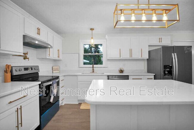 Building Photo - 301 Fairfield Rd