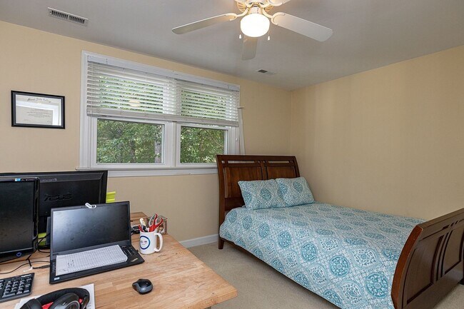 Building Photo - 10116 Goodview Ct