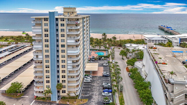 Building Photo - 305 N Pompano Beach Blvd